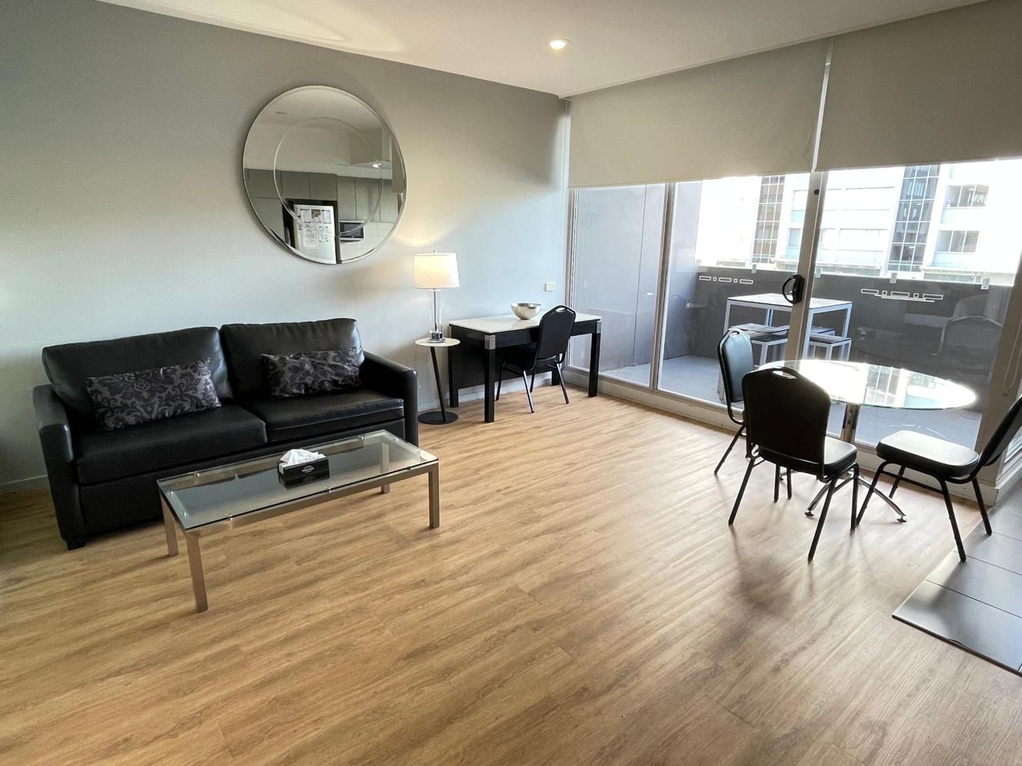 Honeysuckle Executive Apartments Newcastle Exterior photo